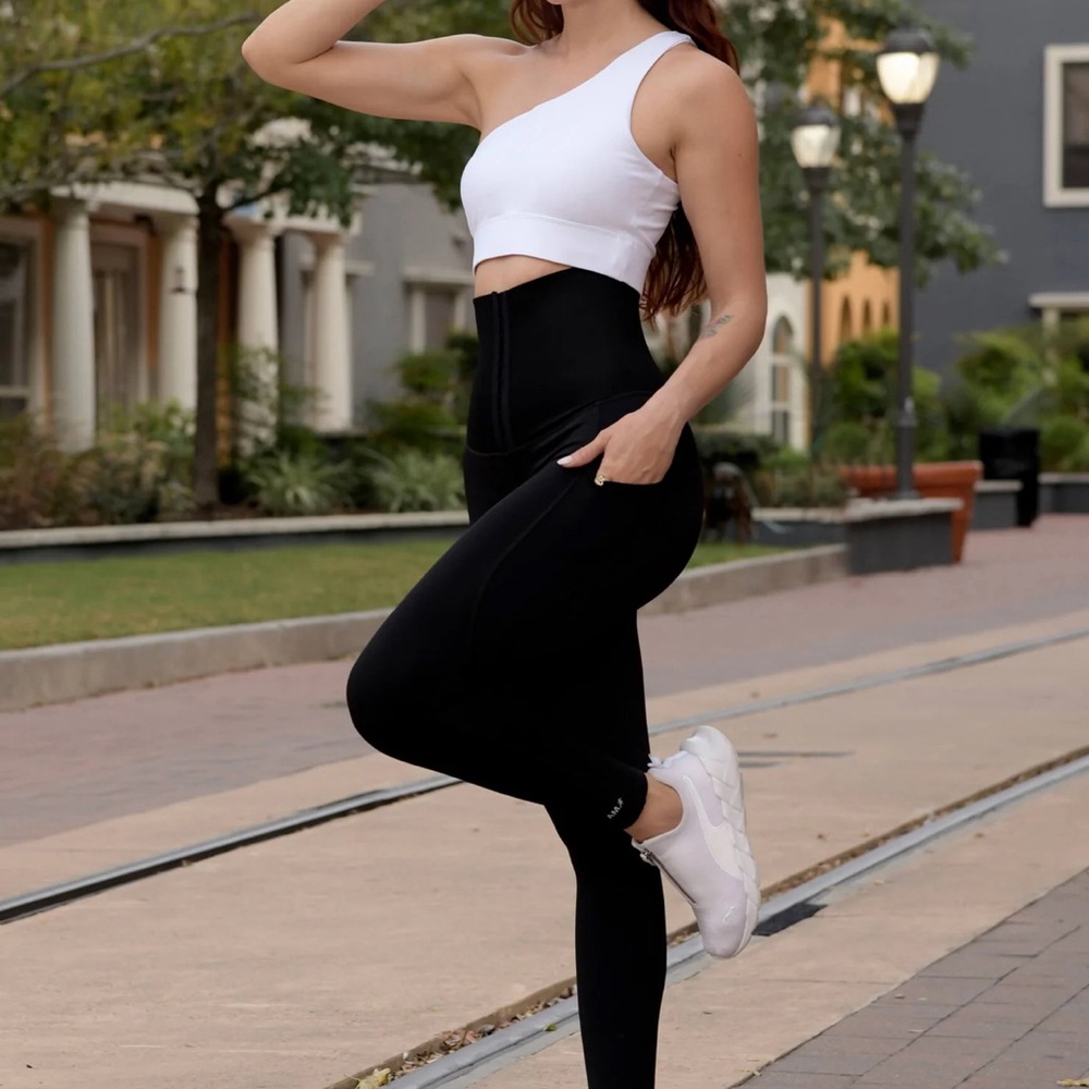 Athletics Motion Black MAGIC WAIST-SHAPER 2-IN-1 - WITH POCKET Size M - Picture 4 of 8